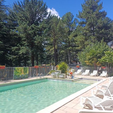 Camping La Source Sournia Ngoại thất bức ảnh