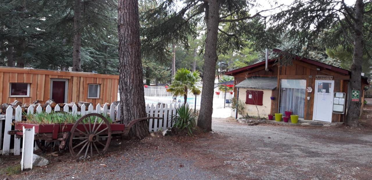 Camping La Source Sournia Ngoại thất bức ảnh