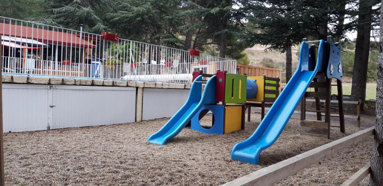 Camping La Source Sournia Ngoại thất bức ảnh