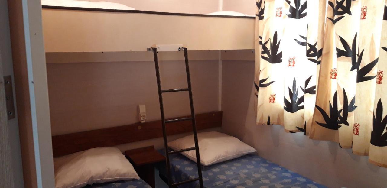 Camping La Source Sournia Ngoại thất bức ảnh