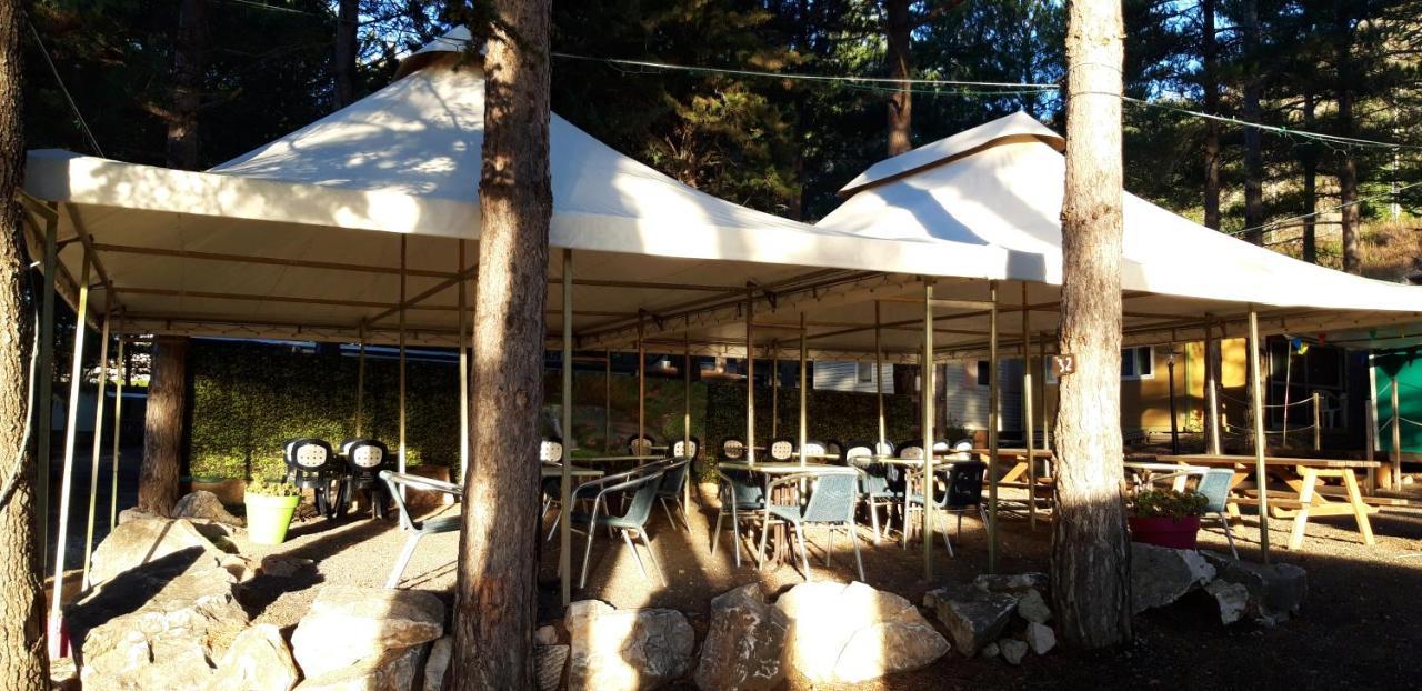 Camping La Source Sournia Ngoại thất bức ảnh